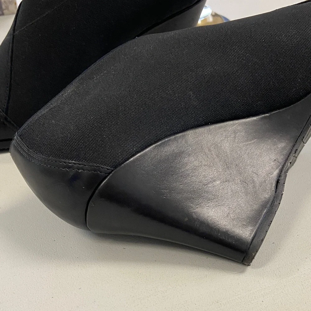 Donald J. Pliner Black Wedge Booties